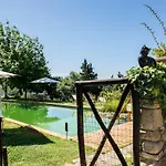 Il Paluffo Oda ve Kahvaltı 4*